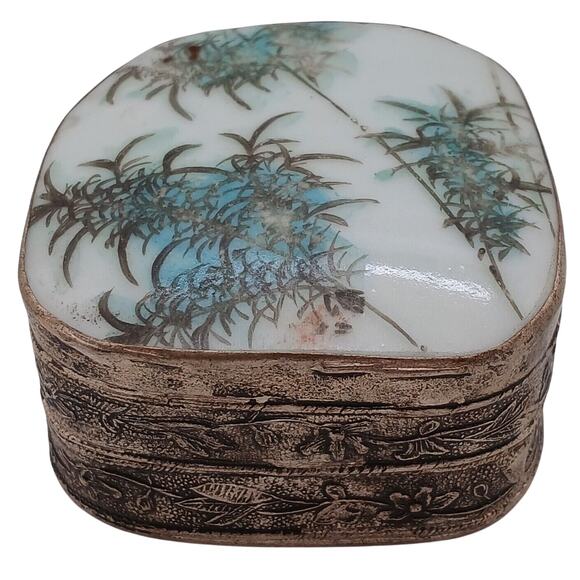 VTG Chinese Porcelain & Silver Plated Handcrafted Trinket Box 2.25" Collectible - Picture 1 of 11